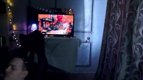 Snapshot of princ4real chatting on February 17, 6:09 am prince online show from February 17, 6:09 am