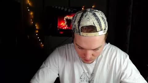 Snapshot of princ4real chatting on February 25, 8:41 pm prince online show from February 25, 8:41 pm