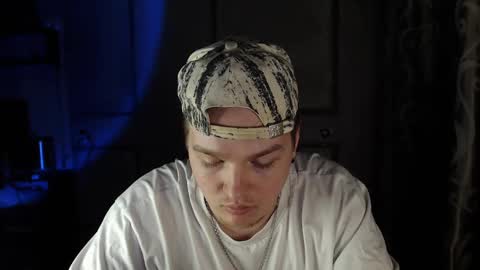 Snapshot of princ4real chatting on March 11, 8:31 pm prince online show from March 11, 8:31 pm