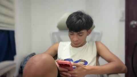 Charls online show from August 5, 12:52 pm