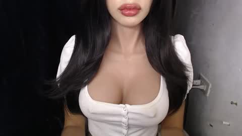 Snapshot of princess_titty18 chatting on April 5, 7:16 am Jen online show from April 5, 7:16 am