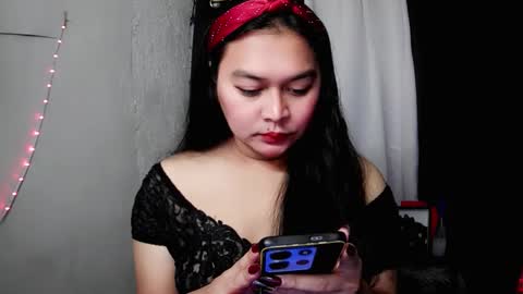 Snapshot of princessaimi69 chatting on December 15, 10:03 pm Aimi online show from December 15, 10:03 pm