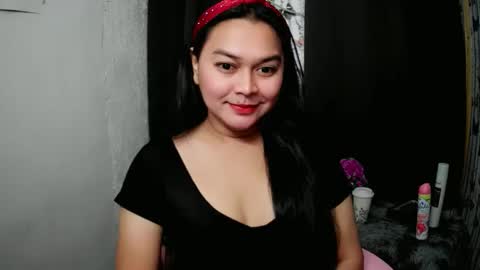 Snapshot of princessaimi69 chatting on February 5, 10:47 pm Aimi online show from February 5, 10:47 pm