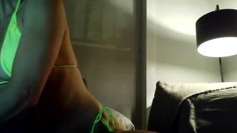 jasminexoxo online show from June 20, 11:02 am