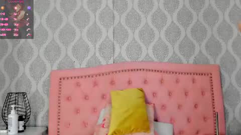 Snapshot of princsgirl_ chatting on July 19, 5:38 pm Marcela online show from July 19, 5:38 pm