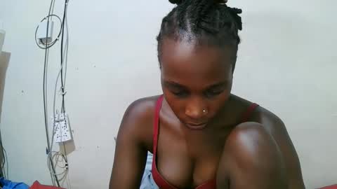 pritty_amber online show from April 11, 7:45 am