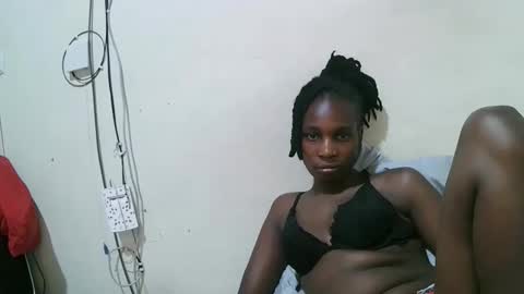 pritty_amber online show from April 18, 7:58 pm