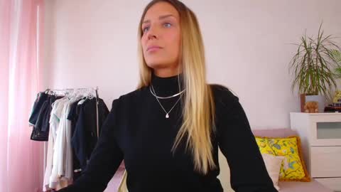 Nansy online show from May 10, 11:26 am