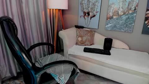 Priya Rose online show from November 28, 7:49 pm