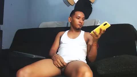 Grande y Gruesa online show from February 11, 6:40 am