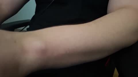 Snapshot of pryli27 chatting on December 20, 12:07 am pryli27 online show from December 20, 12:07 am