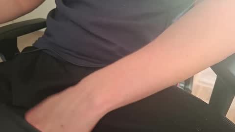 Snapshot of pryli27 chatting on February 18, 3:52 pm pryli27 online show from February 18, 3:52 pm