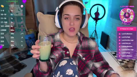 Queen of Pain online show from December 21, 7:38 pm