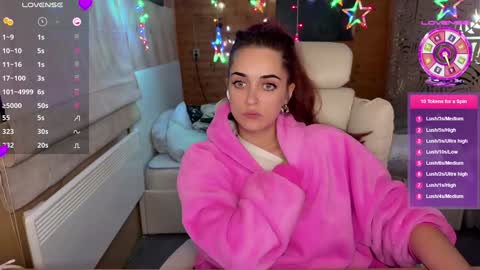 Queen of Pain online show from January 19, 3:39 am