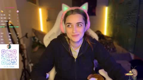 Queen of Pain online show from January 18, 2:32 pm