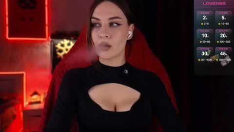 Snapshot of psy_vibe chatting on January 10, 1:35 pm Elena online show from January 10, 1:35 pm