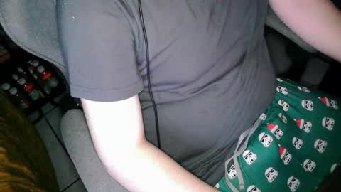 your mysterious man online show from June 1, 1:40 am