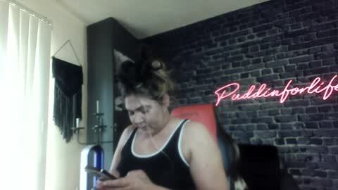 Krystle online show from March 27, 1:33 pm