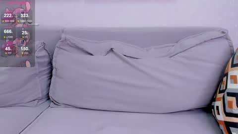 puddingpantie online show from March 25, 2:34 pm