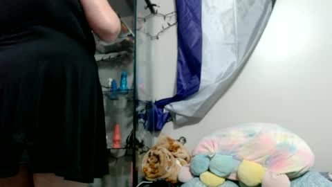 Snapshot of pupghostt chatting on June 17, 6:42 pm PupGhostt online show from June 17, 6:42 pm