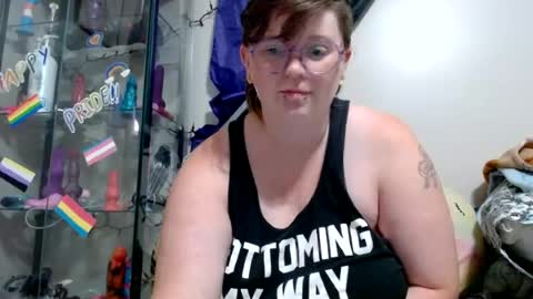 Snapshot of pupghostt chatting on July 10, 6:43 pm PupGhostt online show from July 10, 6:43 pm