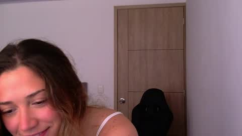 Lizzy online show from July 10, 2:19 pm