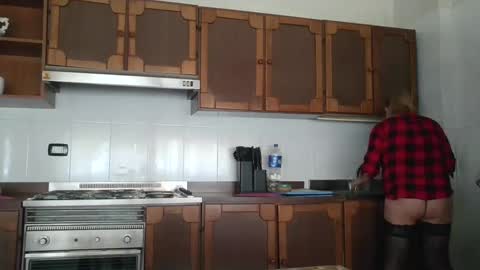 Mary online show from April 21, 7:47 am