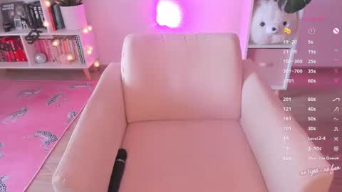 Snapshot of pussy_kattt chatting on July 20, 10:39 am kat follow online show from July 20, 10:39 am