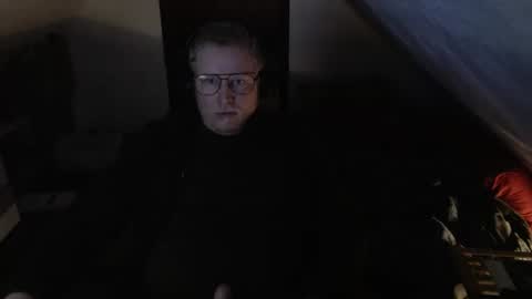 Snapshot of pussylovercb chatting on February 6, 9:18 pm pussylovercb online show from February 6, 9:18 pm