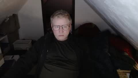 Snapshot of pussylovercb chatting on February 9, 8:07 am pussylovercb online show from February 9, 8:07 am