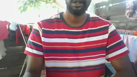 Snapshot of python974 chatting on January 10, 2:57 am Python online show from January 10, 2:57 am