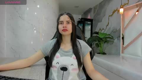 Qetsyah online show from April 14, 1:50 pm