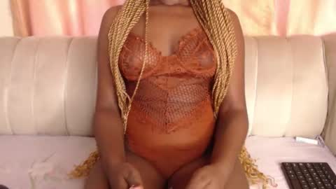 RYLEIGHN online show from November 7, 8:58 am