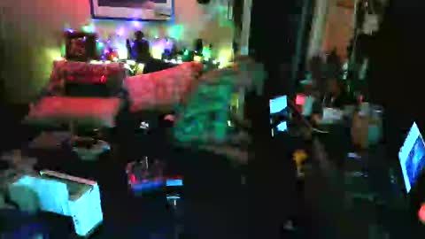 Snapshot of quantumorator chatting on February 26, 8:46 am Quantum Orator online show from February 26, 8:46 am