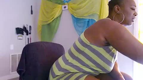 QnAnitaDix online show from June 30, 7:04 pm