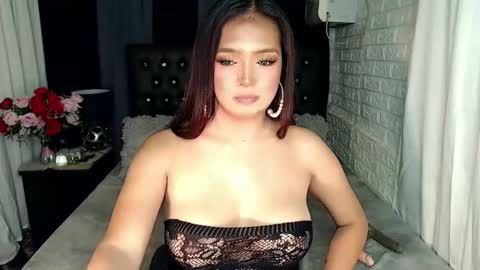 Yeng online show from December 2, 5:37 am