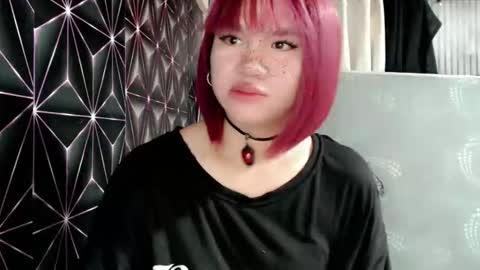 Snapshot of queen_elicktra chatting on June 10, 12:33 am JOY online show from June 10, 12:33 am