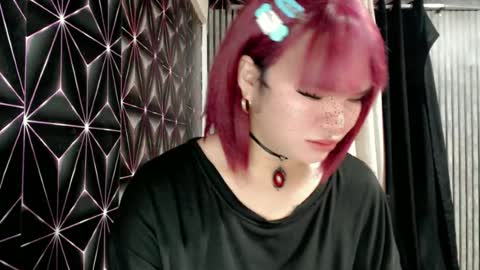 Snapshot of queen_elicktra chatting on June 21, 7:16 pm JOY online show from June 21, 7:16 pm