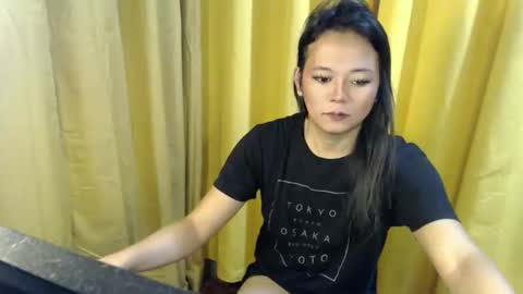queen_ennah online show from June 9, 7:58 pm