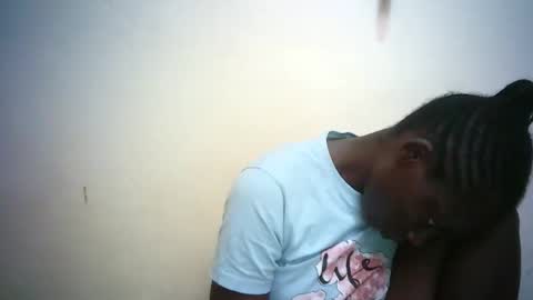 Snapshot of queen_joan chatting on February 16, 1:49 pm queen_joan online show from February 16, 1:49 pm