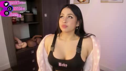 Snapshot of queen_liana chatting on January 17, 8:41 am Liana online show from January 17, 8:41 am