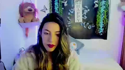 queen_natttyy online show from October 29, 1:35 pm