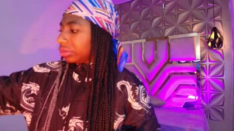   online show from February 20, 12:05 pm