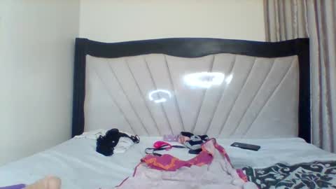 queen online show from February 12, 1:55 am