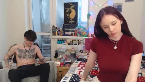 queen_x_joker online show from January 10, 11:45 am