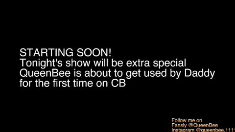 Snapshot of queenbee1111 chatting on January 8, 3:53 am QueenBee online show from January 8, 3:53 am