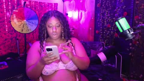 Queen Cherise Roze online show from March 31, 4:13 am