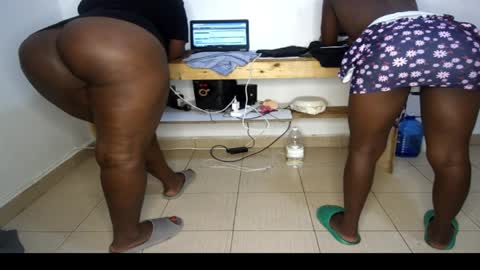 Nina online show from April 4, 7:17 am