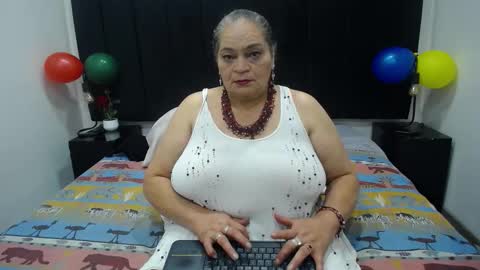 VickyBoobss online show from November 19, 8:42 pm