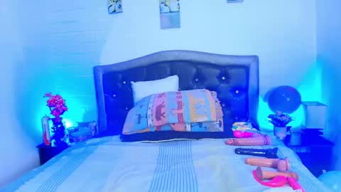 VickyBoobss online show from April 18, 12:31 pm